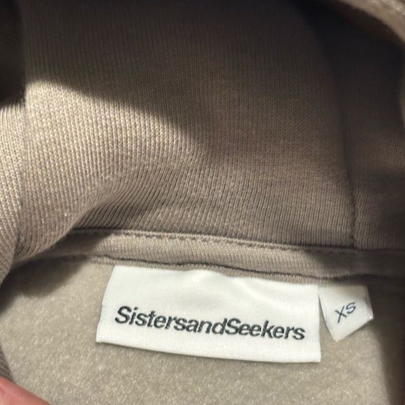 Sisters and seekers hoodie - Picture 2 of 4